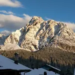 Schlossar Haus *