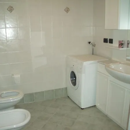 Schlossar Haus 사파다