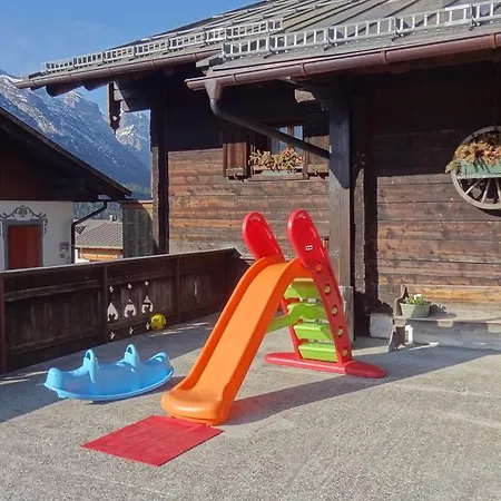 아파트 Schlossar Haus 사파다